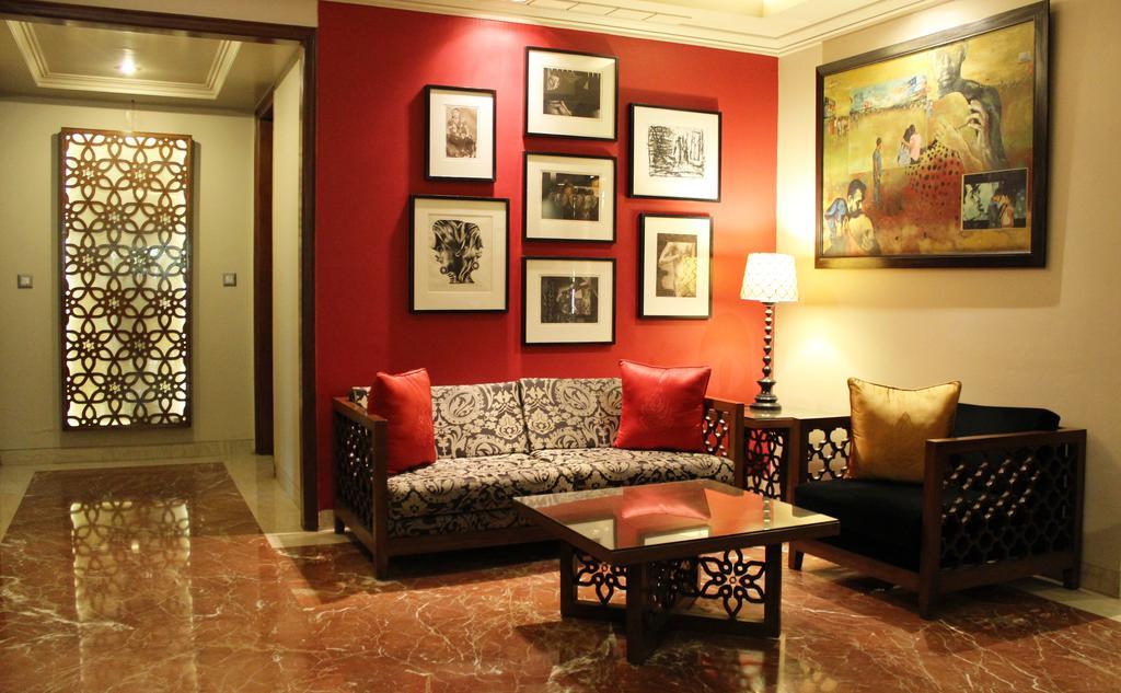 ​Justa Panchsheel Park Hotel New Delhi Exterior photo