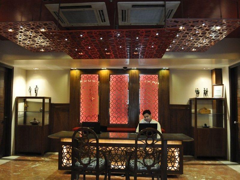 ​Justa Panchsheel Park Hotel New Delhi Exterior photo