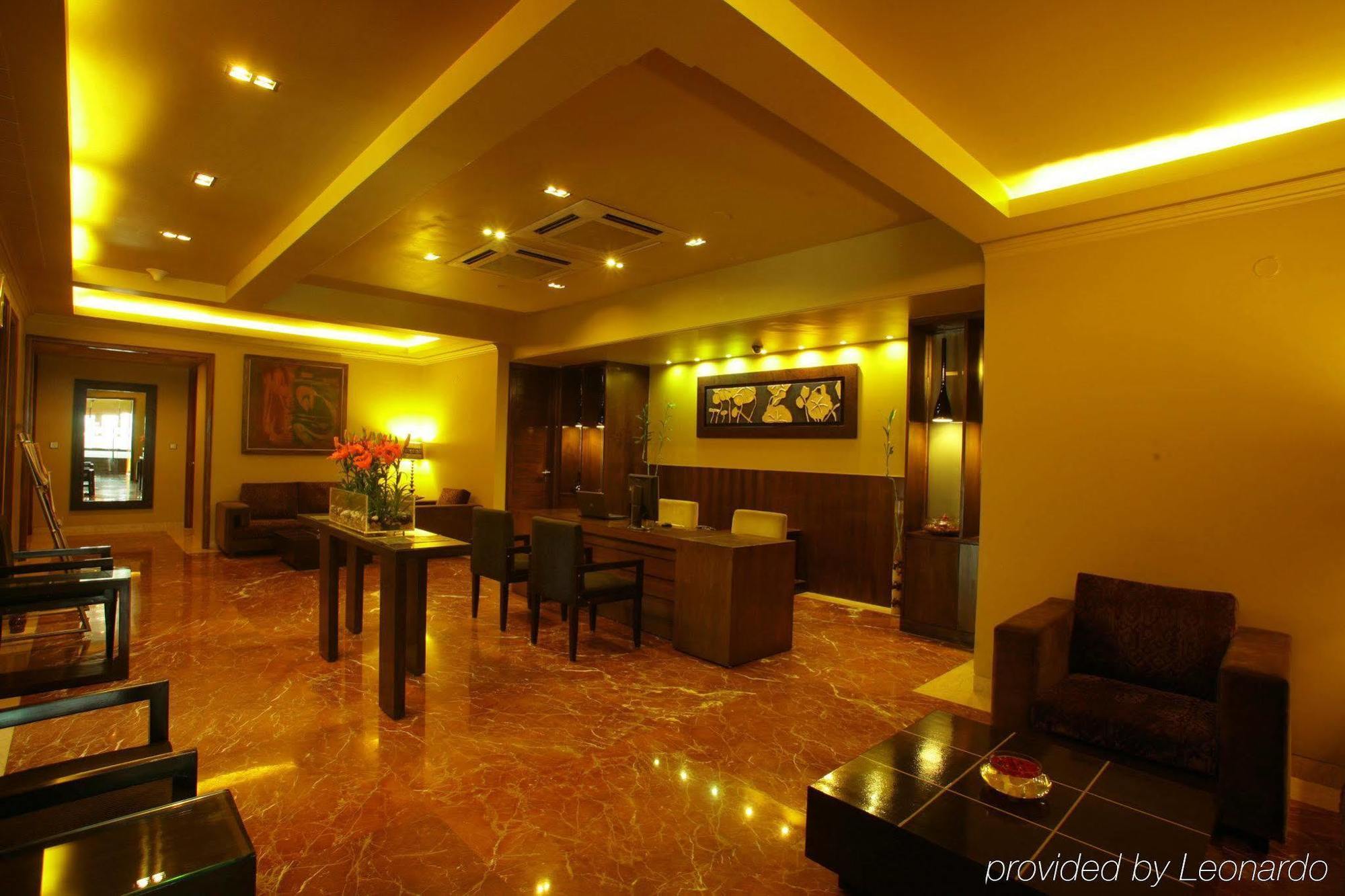 ​Justa Panchsheel Park Hotel New Delhi Interior photo