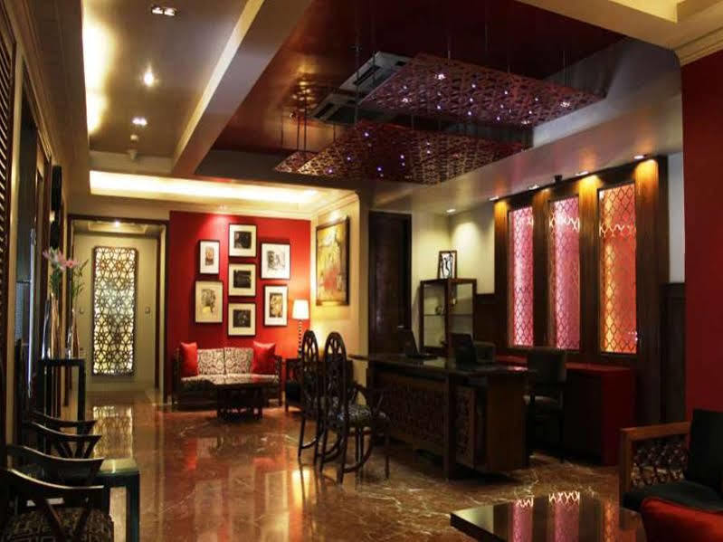 ​Justa Panchsheel Park Hotel New Delhi Exterior photo